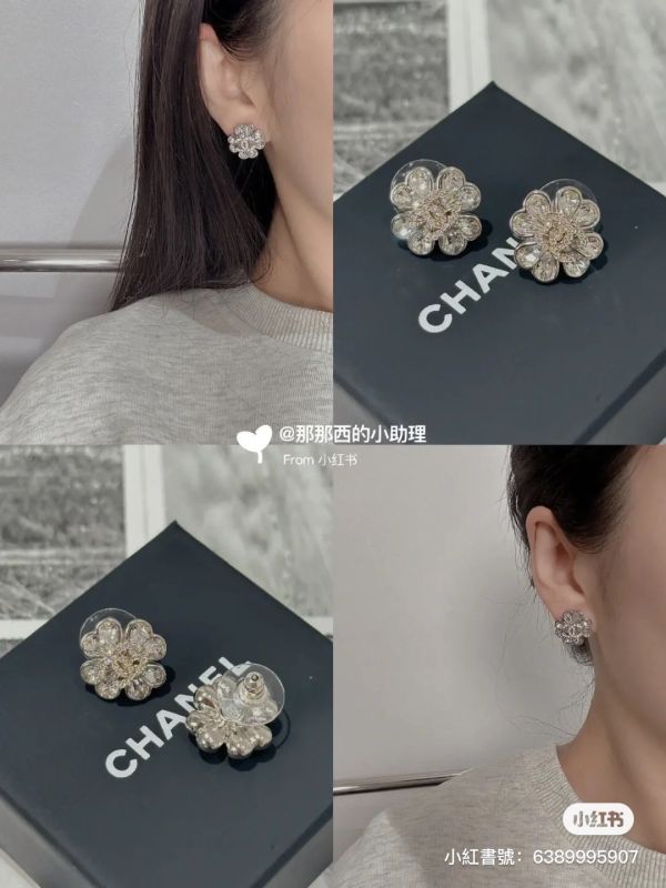 台灣現貨 CHANEL 幸運草 超閃水鑽耳針 buywithada,france,全球代購,歐洲,exquisite,quality goods,posh,fancy,luxurious