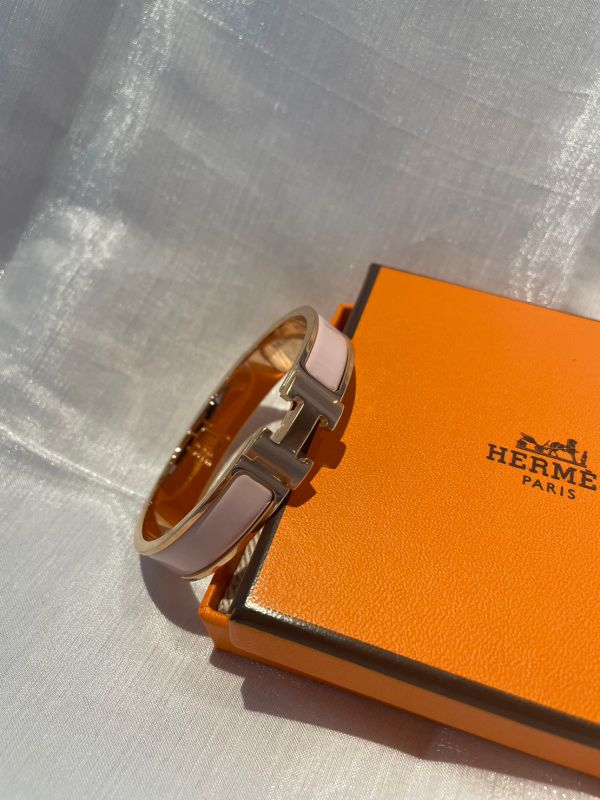 Hermès H琺瑯釦  櫻花粉玫瑰金釦手環 buywithada,france,全球代購,歐洲,exquisite,quality goods,posh,fancy,luxurious