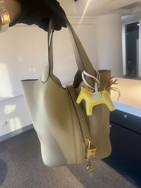 HERMES PICOTIN 22 8Q馬爾法米色 金釦 台灣現貨 buywithada,france,全球代購,歐洲,exquisite,quality goods,posh,fancy,luxurious
