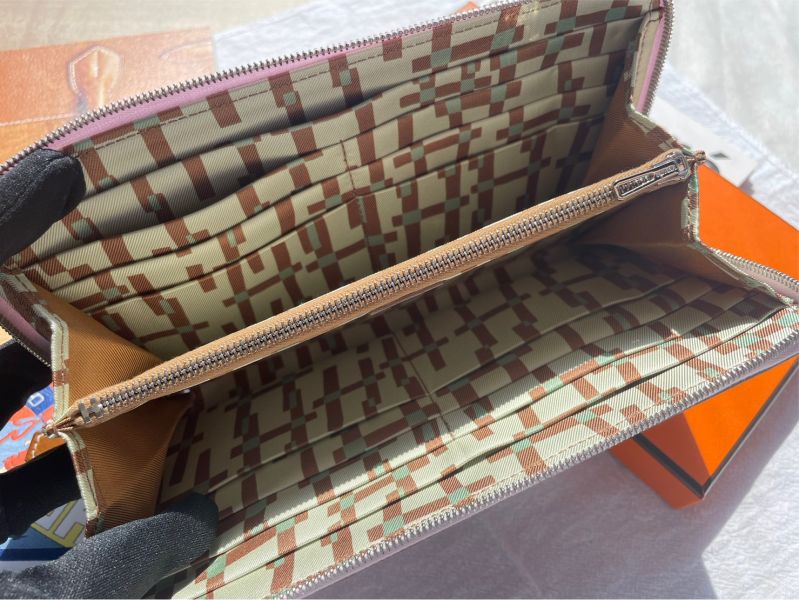 HERMES 夢幻紫 SILK IN 長夾 buywithada,france,全球代購,歐洲,exquisite,quality goods,posh,fancy,luxurious