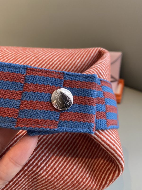 HERMES 編織手把 帆布化妝包/便當袋 紅色系 SIZE PM buywithada,france,全球代購,歐洲,exquisite,quality goods,posh,fancy,luxurious