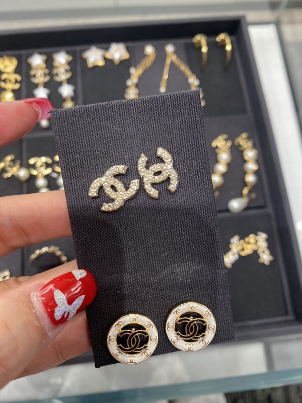 CHANEL 經典系列 珍珠CC耳針 buywithada,france,全球代購,歐洲,exquisite,quality goods,posh,fancy,luxurious