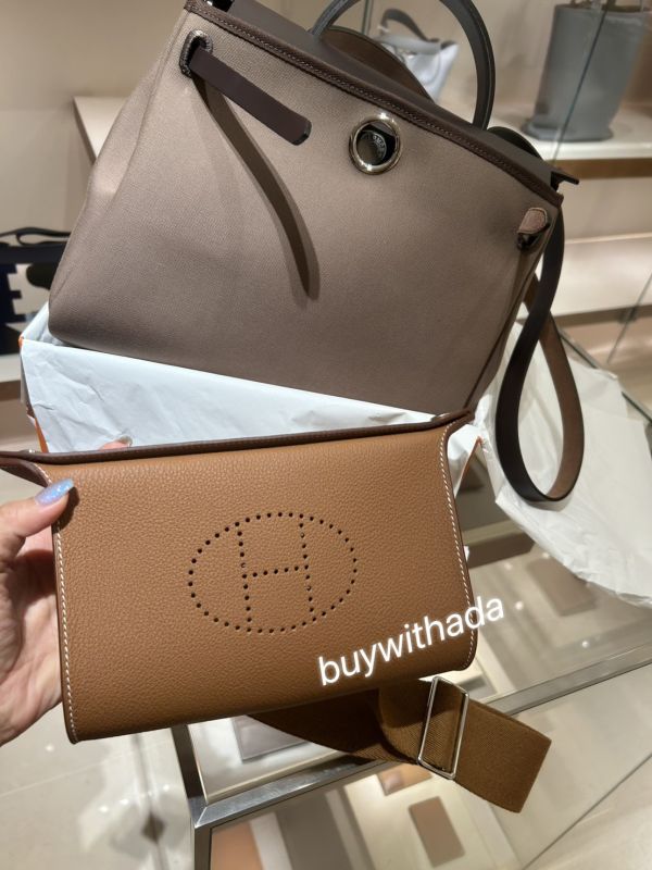 Hermès Videpoches 肩背包 金棕銀釦 buywithada,france,全球代購,歐洲,exquisite,quality goods,posh,fancy,luxurious