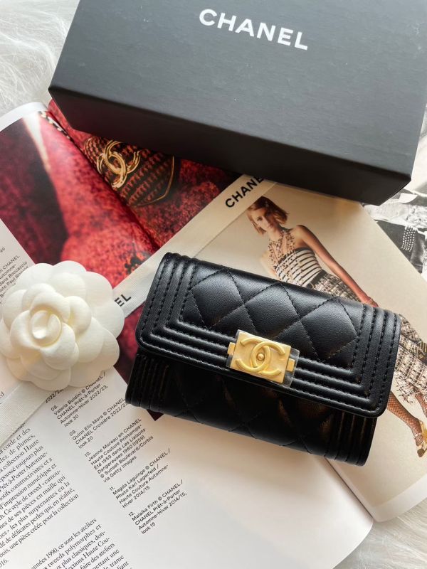 CHANEL BOY羊皮單層復古金釦卡夾包 buywithada,france,全球代購,歐洲,exquisite,quality goods,posh,fancy,luxurious