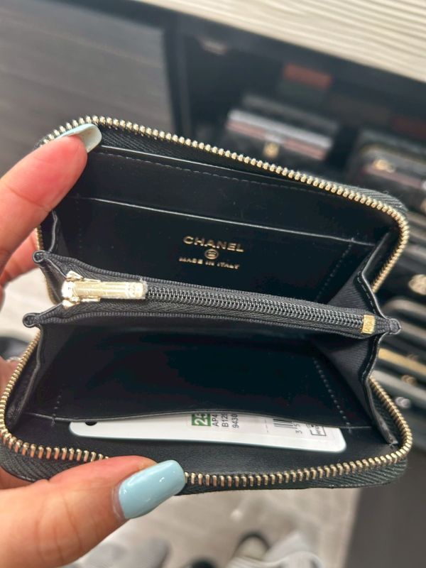 CHANEL 25 季節限量水鑽CC 新款ㄇ字拉鏈錢包 零錢拉鏈袋+內卡片層 buywithada,france,全球代購,歐洲,exquisite,quality goods,posh,fancy,luxurious