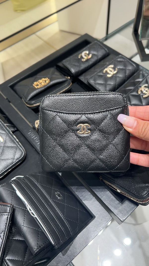 CHANEL 黑荔枝金釦 豆腐零錢卡包 buywithada,france,全球代購,歐洲,exquisite,quality goods,posh,fancy,luxurious