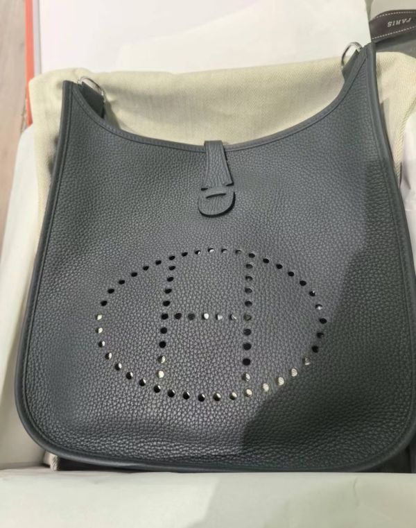 Hermes Evelyne 29 新色霧霾灰H0 銀釦 buywithada,france,全球代購,歐洲,exquisite,quality goods,posh,fancy,luxurious