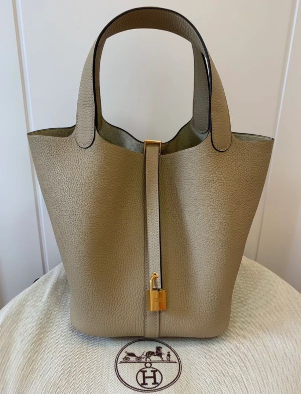 Hermes Picotin 22 S2 風衣灰金釦 k刻現貨 buywithada,france,全球代購,歐洲,exquisite,quality goods,posh,fancy,luxurious