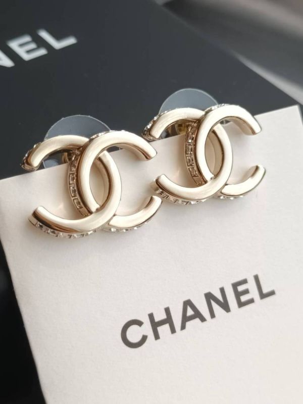 CHANEL 側邊水鑽CC耳環 buywithada,france,全球代購,歐洲,exquisite,quality goods,posh,fancy,luxurious