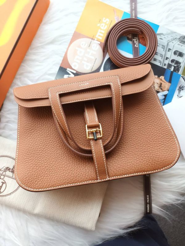 台灣現貨 HERMES HALZAN 25 金棕金釦 W buywithada,france,全球代購,歐洲,exquisite,quality goods,posh,fancy,luxurious
halzan25,hermes,