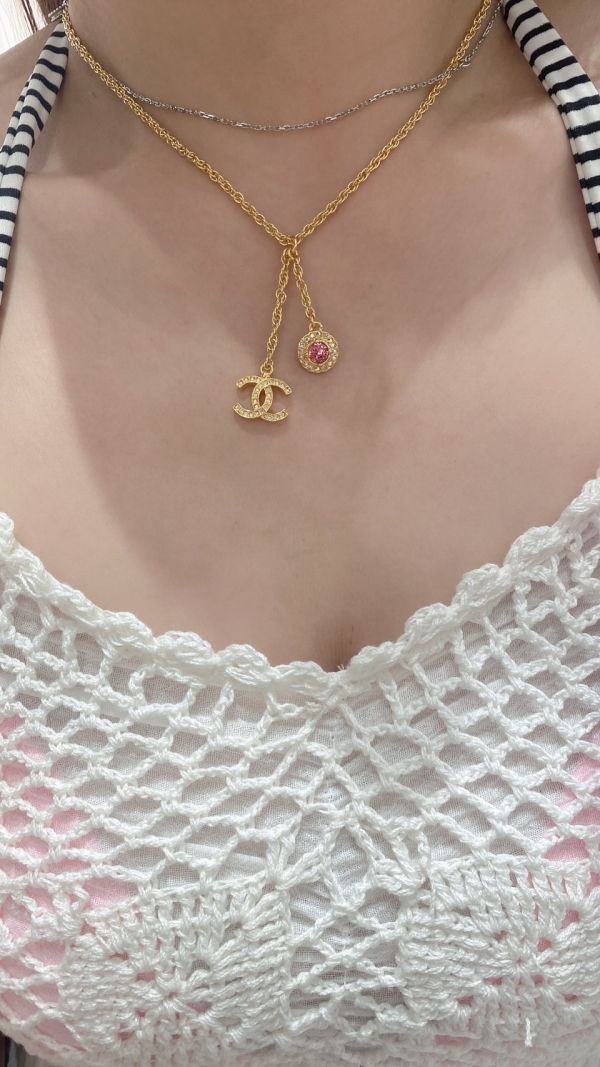 CHANEL 23 金色粉鑽小CC LOGO 項鍊 buywithada,france,全球代購,歐洲,exquisite,quality goods,posh,fancy,luxurious
