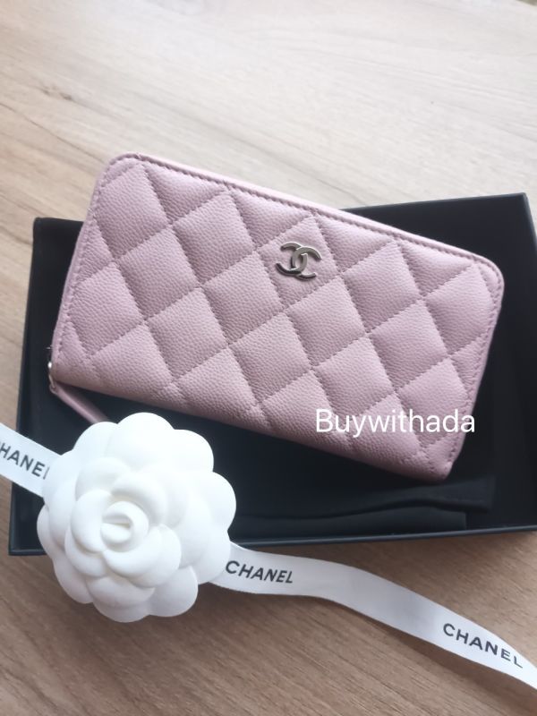 CHANEL 24P 粉色銀釦經典款中夾 buywithada,france,全球代購,歐洲,exquisite,quality goods,posh,fancy,luxurious