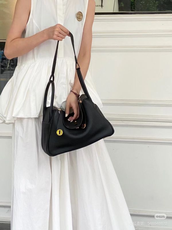 Hermes Lindy 30  w 黑金 台灣現貨 buywithada,france,全球代購,歐洲,exquisite,quality goods,posh,fancy,luxurious