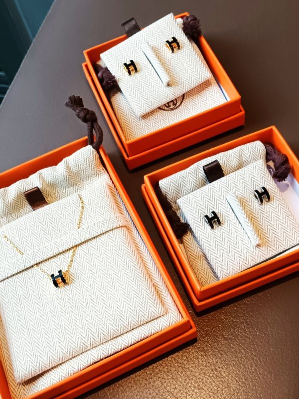 HERMES POP H MINI 黑銀 耳環 buywithada,france,全球代購,歐洲,exquisite,quality goods,posh,fancy,luxurious