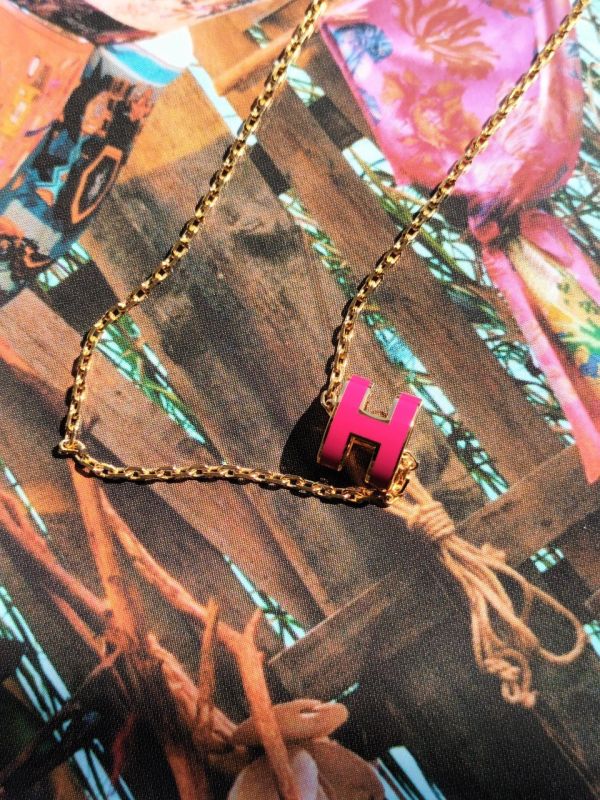 HERMES POP H MINI 項鍊 莓果色金 0E Rose Texas 德州玫瑰粉 buywithada,france,全球代購,歐洲,exquisite,quality goods,posh,fancy,luxurious