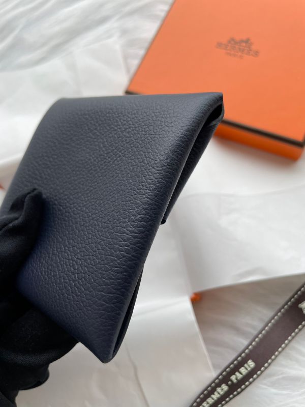 HERMES BASTIA EC皮革 2Z 午夜藍銀釦 零錢包 buywithada,france,全球代購,歐洲,exquisite,quality goods,posh,fancy,luxurious