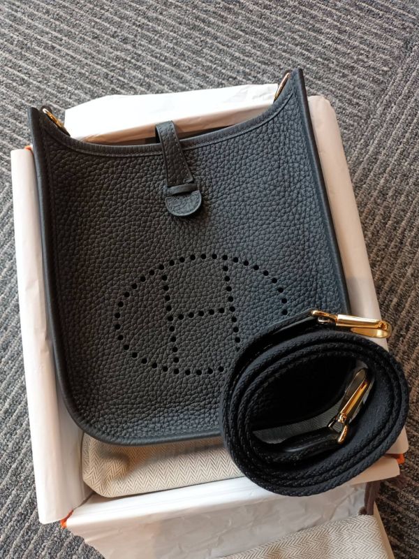 Hermes mini Evelyne 黑金 短背帶/ 長背帶 buywithada,france,全球代購,歐洲,exquisite,quality goods,posh,fancy,luxurious