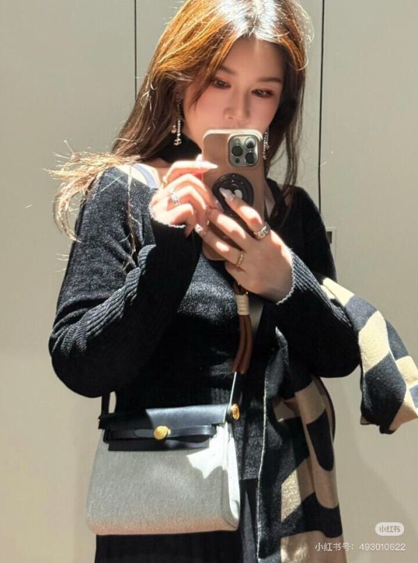 Hermes Mini herbag 熊貓黑白拼色金釦 buywithada,france,全球代購,歐洲,exquisite,quality goods,posh,fancy,luxurious