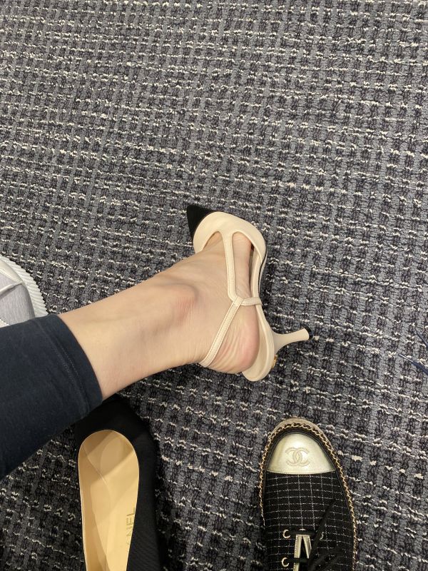 CHANEL 後跟金色CC高跟鞋 奶茶色 SIZE 39 buywithada,france,全球代購,歐洲,exquisite,quality goods,posh,fancy,luxurious
