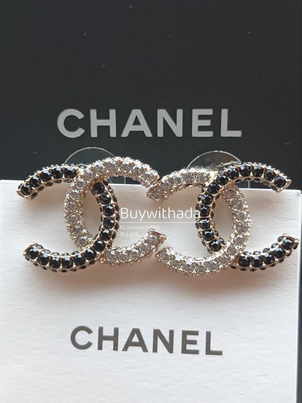CHANEL 23K 超閃黑白大水鑽雙C耳針 buywithada,france,全球代購,歐洲,exquisite,quality goods,posh,fancy,luxurious