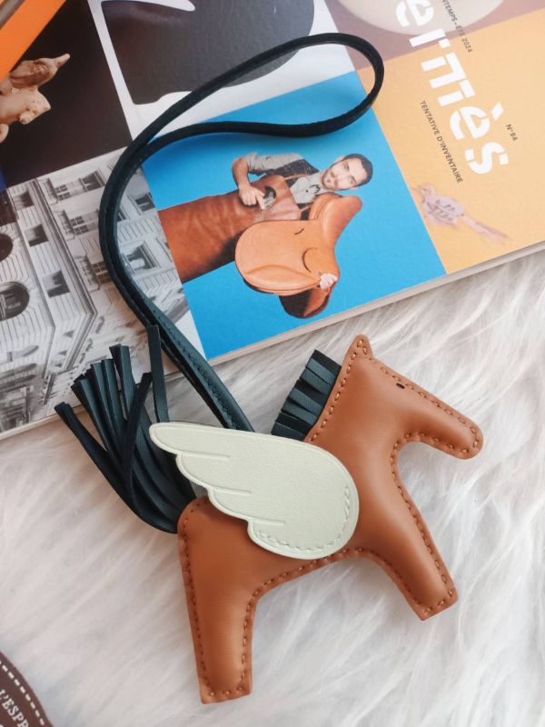 HERMES RODEO 金棕 氣泡綠 小飛馬 buywithada,france,全球代購,歐洲,exquisite,quality goods,posh,fancy,luxurious
