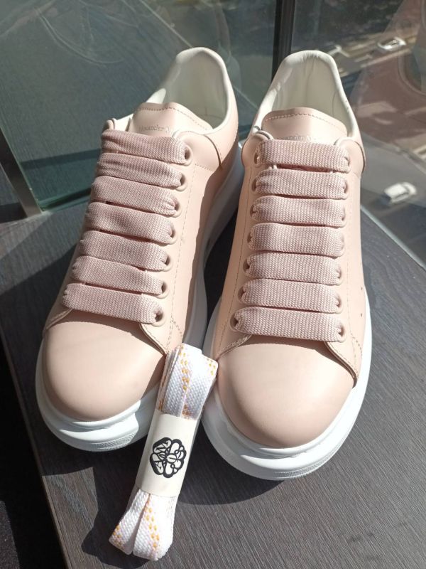 Alexander McQueen 淡粉少女休閒鞋 38 buywithada,france,全球代購,歐洲,exquisite,quality goods,posh,fancy,luxurious