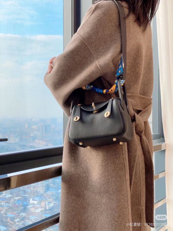 Hermès mini lindy 黑色金釦 二代短背帶 TC皮 現貨 buywithada,france,全球代購,歐洲,exquisite,quality goods,posh,fancy,luxurious