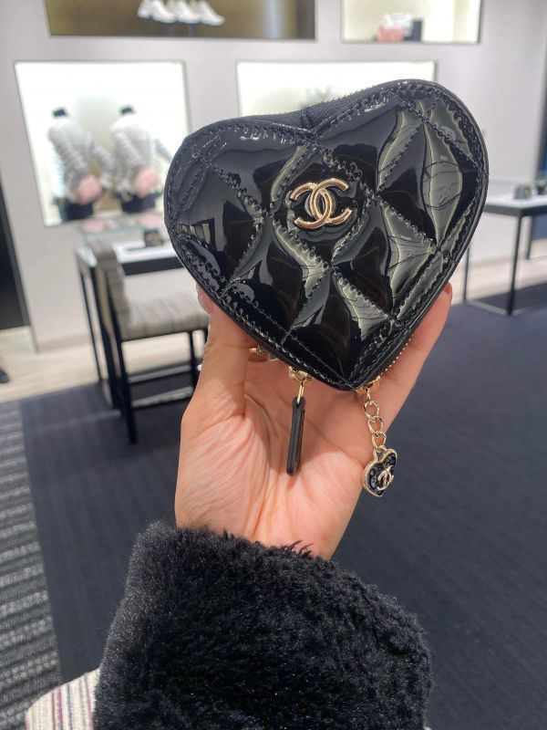 CHANEL 漆皮愛心零錢包 buywithada,france,全球代購,歐洲,exquisite,quality goods,posh,fancy,luxurious