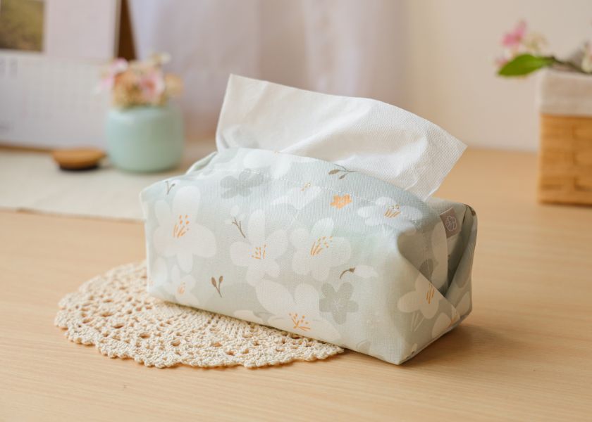 【油桐花-衛生紙套】桌上型 / 版型硬挺 Tissue cover 原創印花,禮物,生日禮物,家飾,裝飾,居家,佈置,森林,衛生紙套,交換禮物