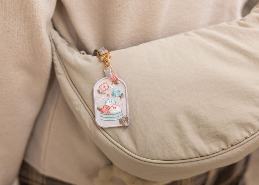 【小籠包花花-花繪吊飾】吊飾 / 掛飾 刺繡,包包配件,可愛 ,吊飾
掛飾 ,送禮