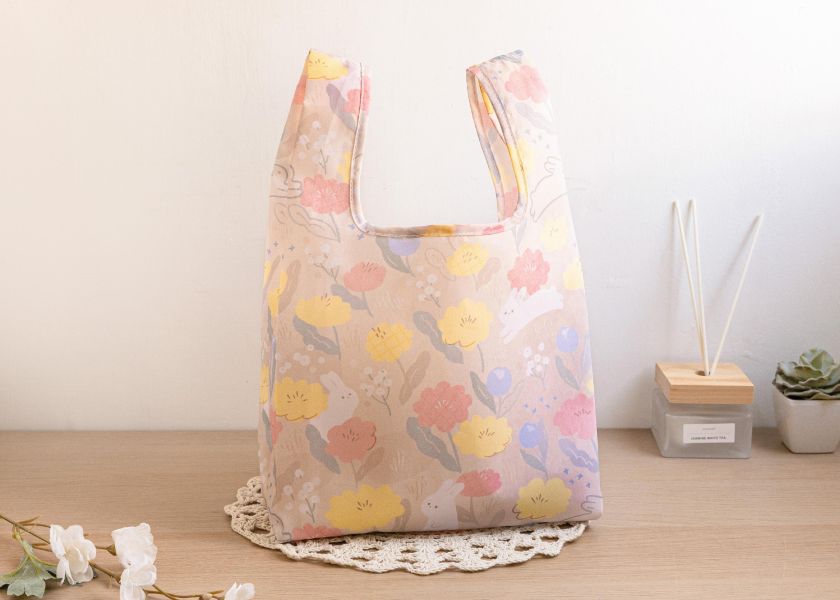 【花兔踏春-購物袋】環保提袋 / 可摺疊收納 Shopping bag 購物袋,外出袋,原創印花,春日郊遊,禮物,聖誕禮物,生日禮物,交換禮物