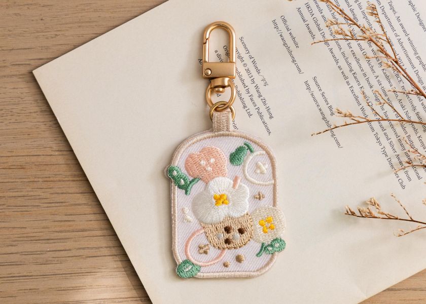 【珍奶花花-花繪吊飾】吊飾 / 掛飾 刺繡,包包配件,可愛 ,吊飾
掛飾 ,送禮