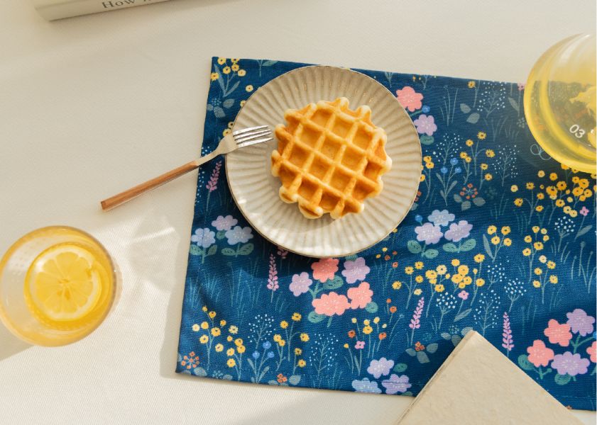 【鄉間走走-湛藍-餐墊】防塵墊 / 辦公桌墊 原創印花,禮物,生日禮物,家飾,裝飾,居家,佈置,花卉,餐墊,廚房佈置