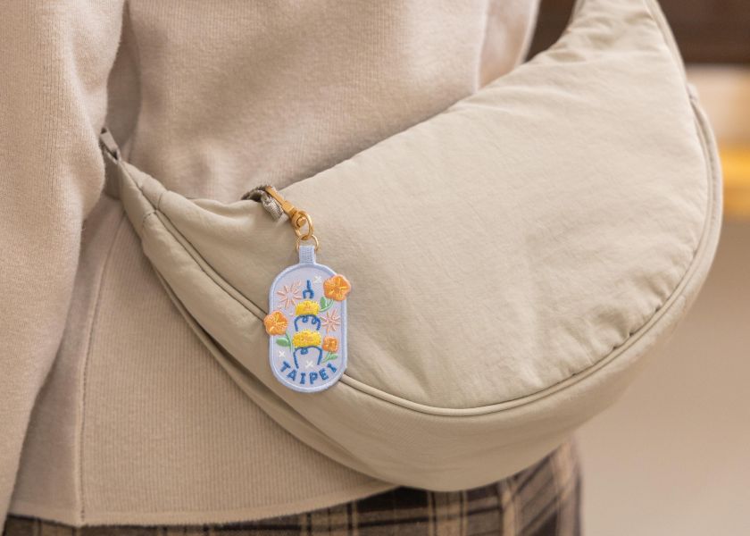 【花火台北-花繪吊飾】吊飾 / 掛飾 刺繡,包包配件,可愛 ,吊飾
掛飾 ,送禮