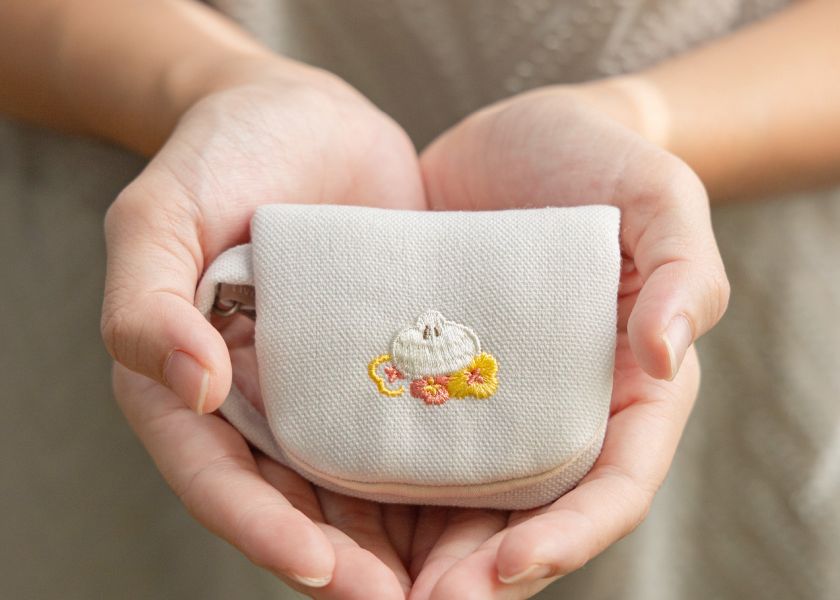 【小籠包花花-花伴小掛包】生活配件 / 小鏡子 刺繡,化妝鏡,可愛,吊飾,天燈,小鏡子,療癒,
送禮,配件,隨身鏡