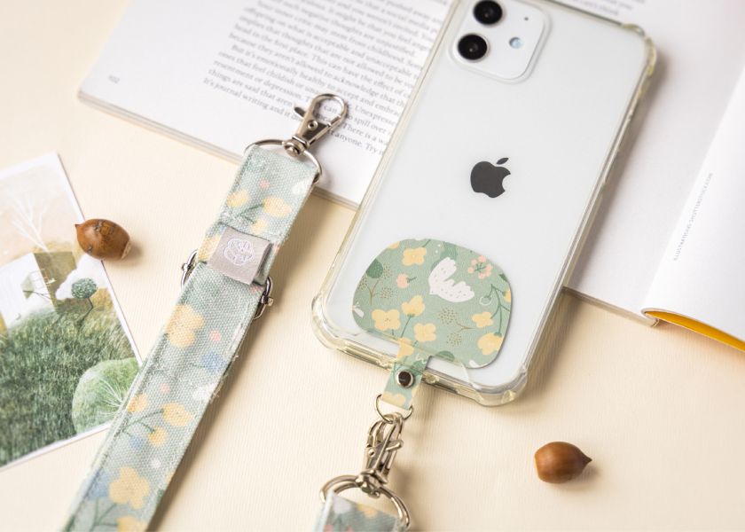 【抹茶冬之嵐-花漾手機背帶】可調整長度 / 頸掛斜背兩用 Phone strap with card 印花,手機背帶,手機配件,手機夾片,禮物,生日禮物,聖誕禮物,交換禮物,3C周邊
