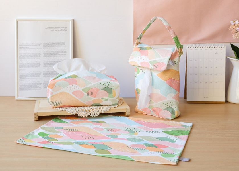 【春日郊遊-掛式衛生紙套】吊掛可拆 / 車用 / 露營 Hanging Tissue Cover 原創印花,禮物,生日禮物,家飾,裝飾,居家,佈置,森林,衛生紙套,交換禮物