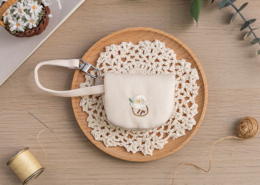 【珍奶花花-花伴小掛包】生活配件 / 小鏡子 刺繡,化妝鏡,可愛,吊飾,天燈,小鏡子,療癒,
送禮,配件,隨身鏡