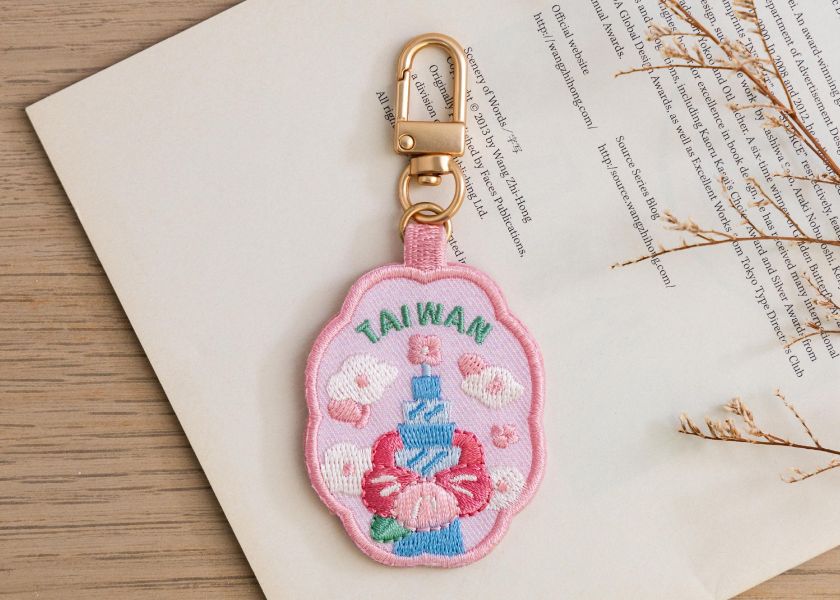 【春意台灣-花繪吊飾】吊飾 / 掛飾 刺繡,包包配件,可愛 ,吊飾
掛飾 ,送禮