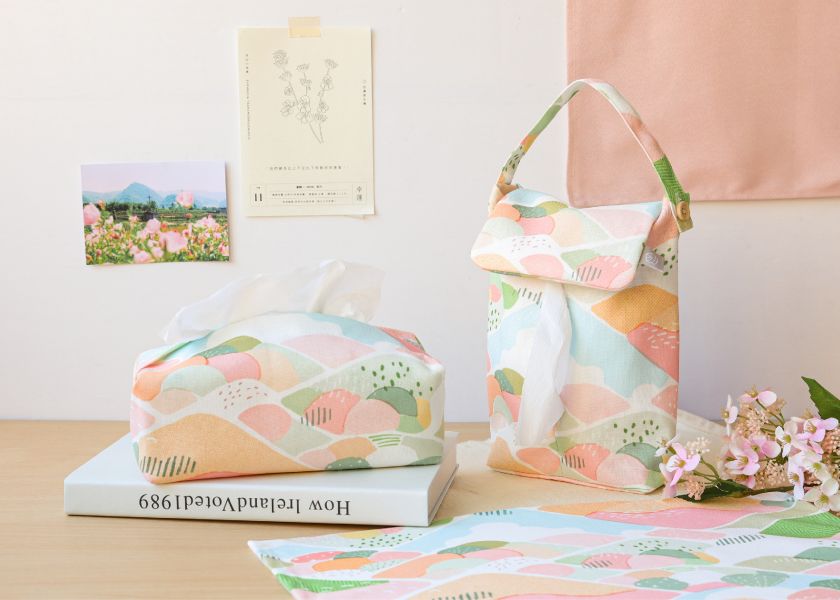 【春日郊遊-衛生紙套】桌上型 / 版型硬挺 Tissue cover 原創印花,禮物,生日禮物,家飾,裝飾,居家,佈置,森林,衛生紙套,交換禮物