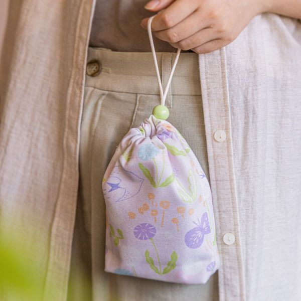 【春之歌-束口袋】小物收納 / 萬用袋 Drawstring pouch 束口袋,生理包,小物袋,收納袋,隨身包袋,原創印花,春之歌,禮物,婚禮小物,