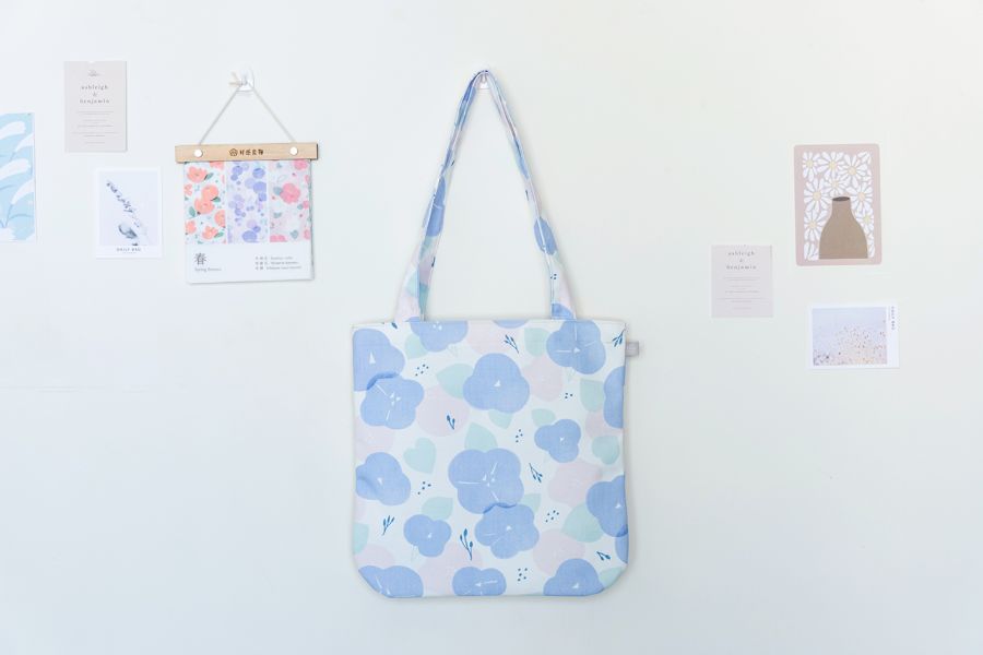 【牽牛花-圓底肩背袋】大容量 / 印花提袋 原創印花,牽牛花,禮物,生日禮物,收納,收納袋,外出袋,購物袋,手提袋,肩背袋