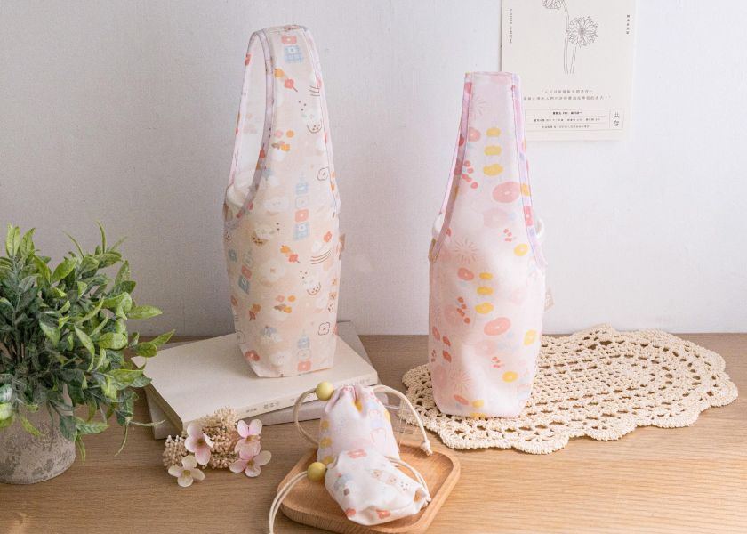 【台灣小吃-小花苞飲料袋】飲料杯套 Flower Bud Drink Holder 交換禮物,好收納,旅行,杯套,環保環,保杯套,
生日禮物禮物,飲料提袋,飲料袋