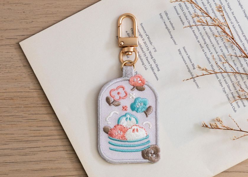 【小籠包花花-花繪吊飾】吊飾 / 掛飾 刺繡,包包配件,可愛 ,吊飾
掛飾 ,送禮