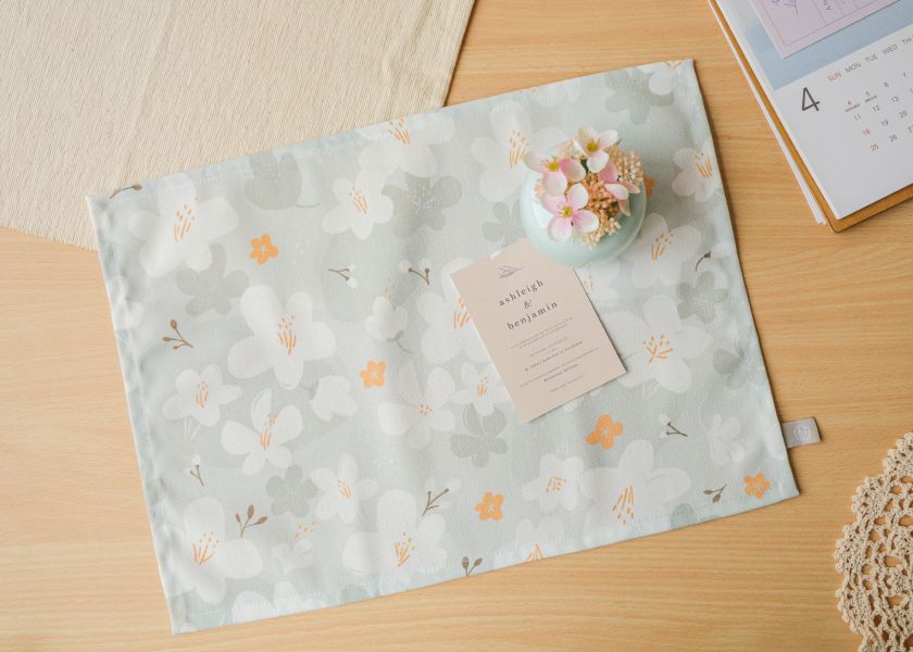 【油桐花-餐墊】防塵墊 / 辦公桌墊 原創印花,禮物,生日禮物,家飾,裝飾,居家,佈置,森林,餐墊,廚房佈置