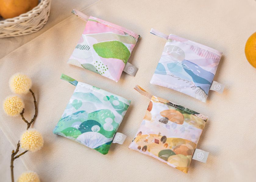 【花兔踏春-購物袋】環保提袋 / 可摺疊收納 Shopping bag 購物袋,外出袋,原創印花,春日郊遊,禮物,聖誕禮物,生日禮物,交換禮物