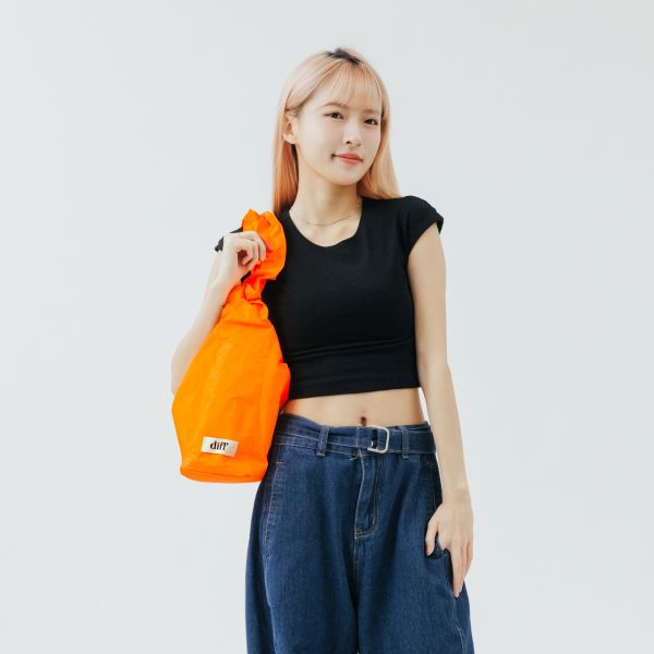 (橙色) 韓國 Diff Large Bag Signature orange 流浪包霓虹 經典大款 肩背包 托特包 Diff,韓國包包,單肩袋,Hobo包,韓星包包,流浪包,Made in Korea,韓國設計師包包品牌