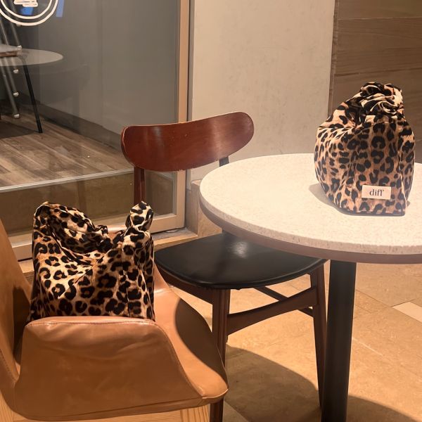 韓國 Diff Limited Leopard 流浪包經典 肩背包 托特包 Diff,韓國包包,單肩袋,Hobo包,韓星包包,流浪包,Made in Korea,韓國設計師包包品牌