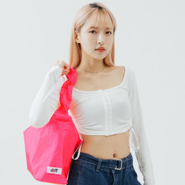 (霓虹粉) 韓國 Diff Large Bag Signature neon pink 流浪包霓虹 經典大款 肩背包 托特包 Diff,韓國包包,單肩袋,Hobo包,韓星包包,流浪包,Made in Korea,韓國設計師包包品牌