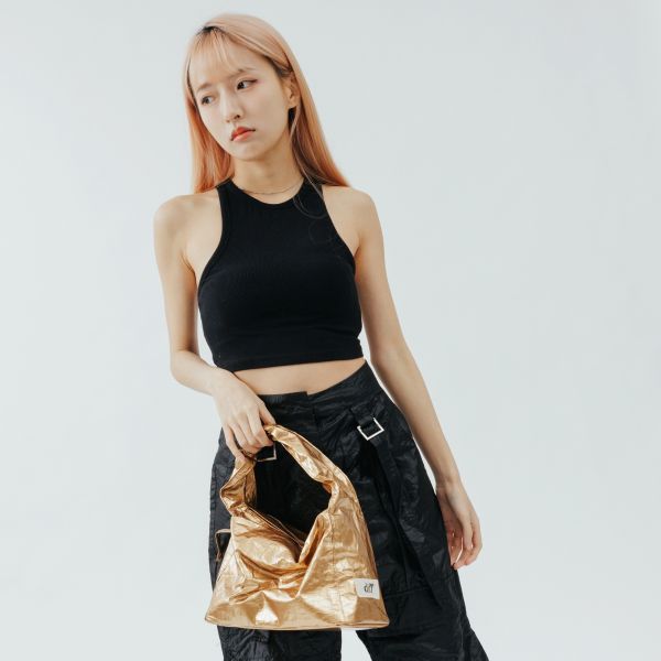 (金色) 韓國 Diff Hobo Bag Shine gold 流浪包．閃耀款 肩背包 托特包 Diff,韓國包包,單肩袋,Hobo包,韓星包包,流浪包,Made in Korea,韓國設計師包包品牌
